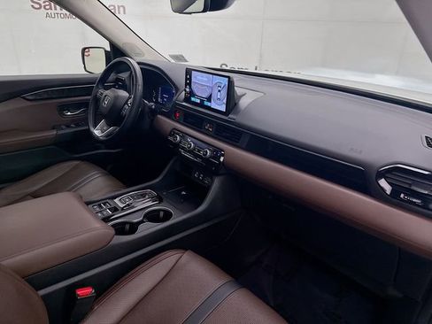 Used 2024 Honda Pilot Elite image 32