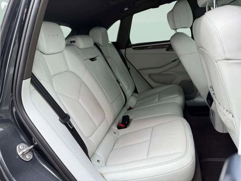 Used 2018 Porsche Macan GTS image 11