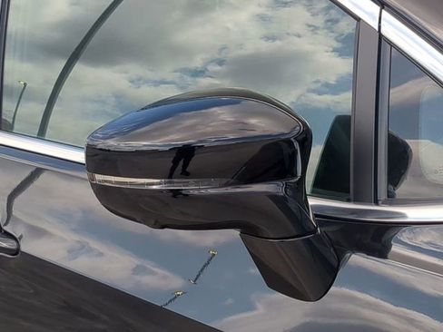 New 2026 Chrysler Pacifica Select FWD image 12
