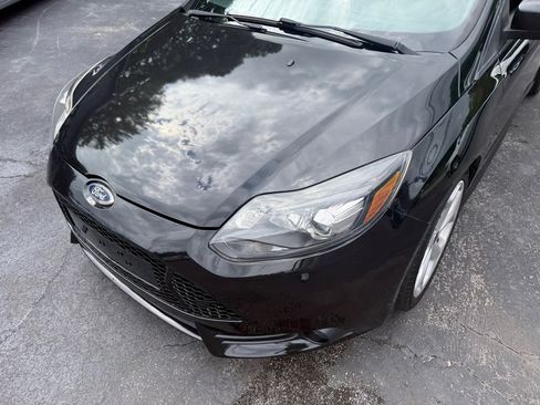 Used 2014 Ford Focus ST w/ Equipment Group 202A FWD image 5