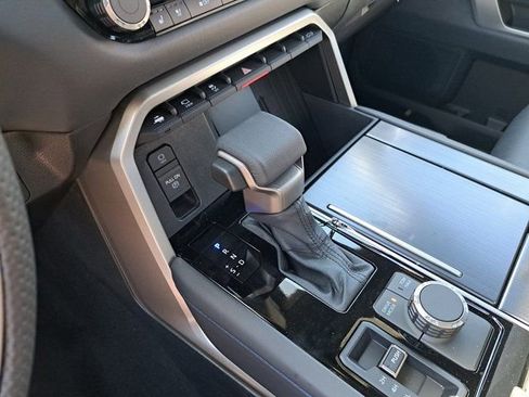 New 2026 Toyota Tundra Platinum AWD/4WD image 13