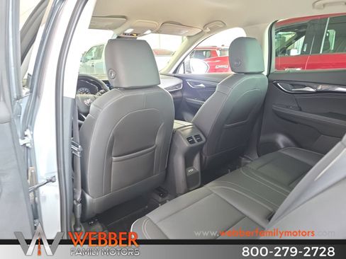 Used 2023 Buick Envision Essence AWD/4WD image 12