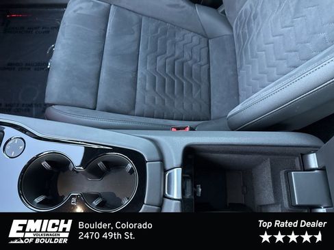 Used 2024 Audi e-tron GT Premium Plus w/ Performance Package image 23