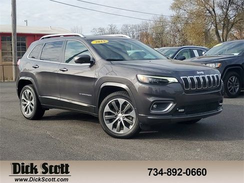 Used 2019 Jeep Cherokee Overland image 1