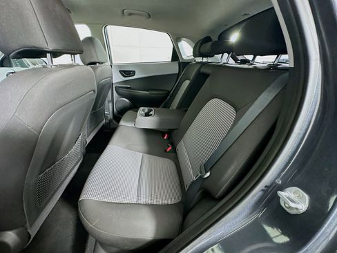 Used 2019 Hyundai Kona SE image 25