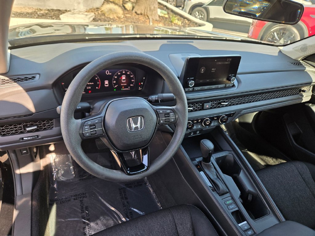 Used 2024 Honda Accord EX image 9