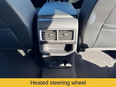 Used 2024 Volkswagen Atlas Cross Sport SE image 20