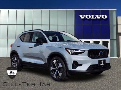 New 2026 Volvo XC40 B5 Plus w/ Protection Package Premier