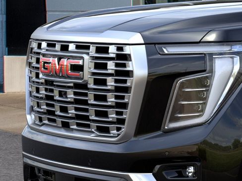 New 2026 GMC Yukon XL Denali w/ Denali Reserve Package AWD/4WD image 13