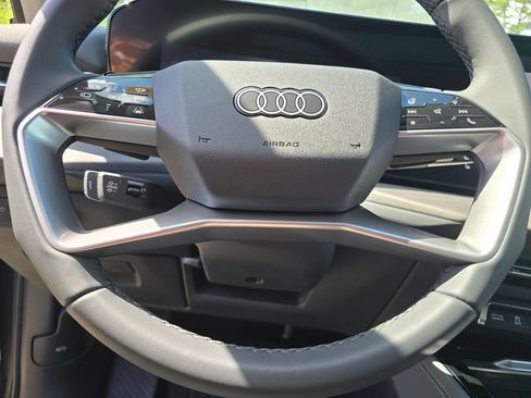 New 2026 Audi Q3 quattro 2.0T AWD/4WD image 21