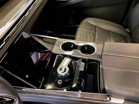 Used 2025 Cadillac Escalade V image 18