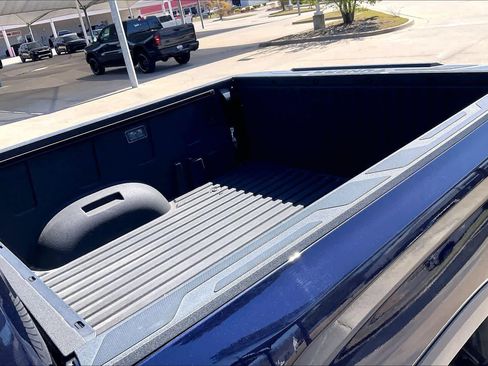 Used 2025 Toyota Tundra Limited image 31