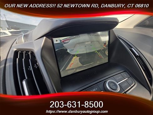 Used 2019 Ford Escape SEL image 18