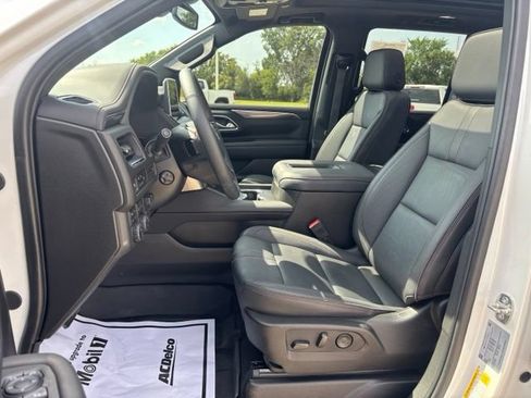 Certified 2024 Chevrolet Tahoe RST w/ Luxury Package AWD/4WD image 17