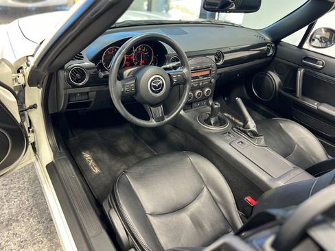 Used 2013 MAZDA MX-5 Miata Grand Touring w/ Premium Pkg image 22