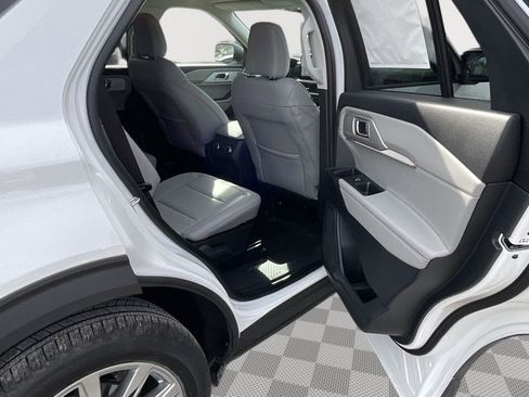 New 2026 Ford Explorer Active w/ Active Comfort Package AWD/4WD image 12