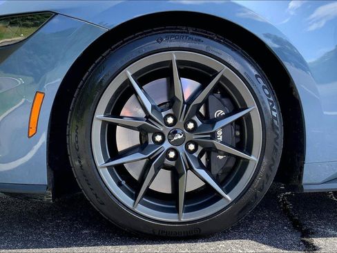 Used 2024 Ford Mustang Dark Horse RWD image 7