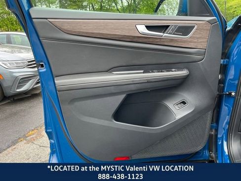 Certified 2025 Volkswagen Atlas SEL Premium R-Line image 33