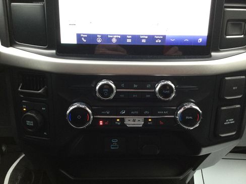 Used 2022 Ford F150 XLT w/ Equipment Group 302A High image 13