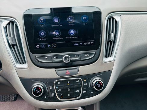 Used 2019 Chevrolet Malibu LT image 17