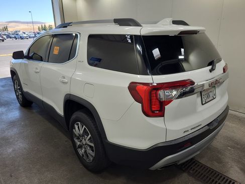 Used 2023 GMC Acadia SLT FWD image 7