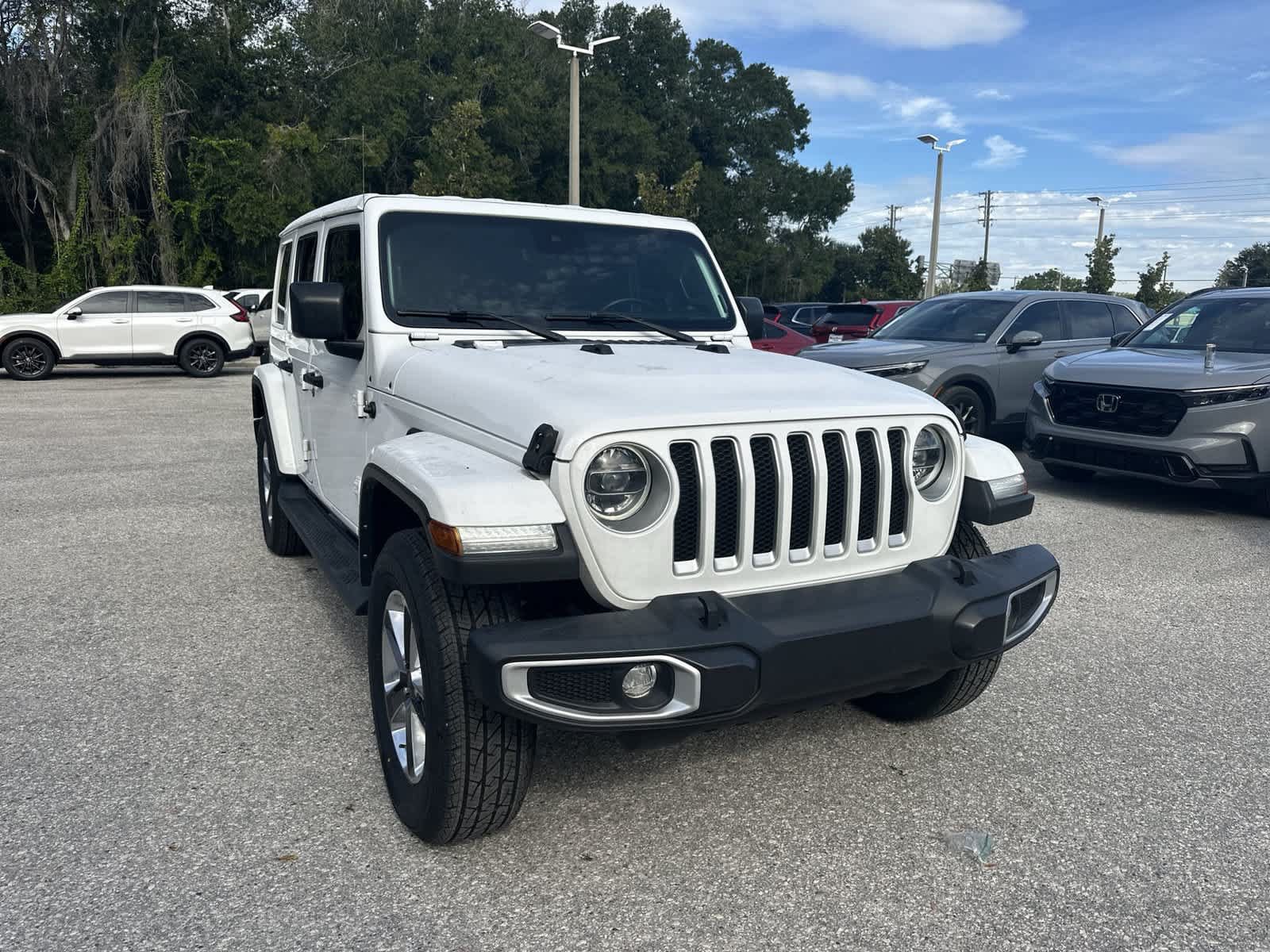 Used 2021 Jeep Wrangler Unlimited Sahara AWD/4WD image 8