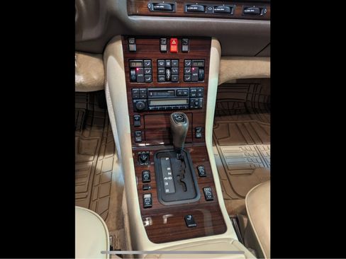 Used 1995 Mercedes-Benz S 320 image 10