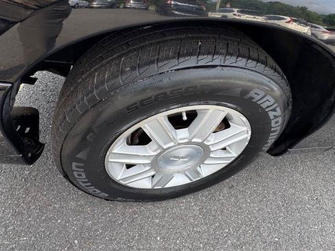 Used 2008 Lincoln Town Car Executive RWD image 33