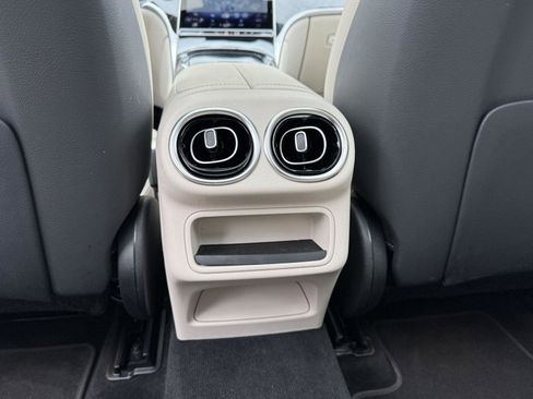 Certified 2025 Mercedes-Benz GLC 300 image 18