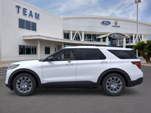 New 2026 Ford Explorer Active w/ Active Comfort Package image 3