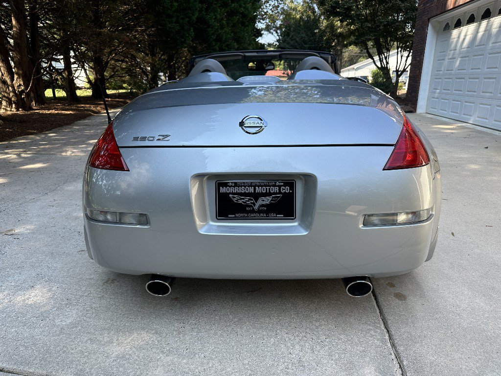 Used 2005 Nissan 350Z Touring RWD image 27