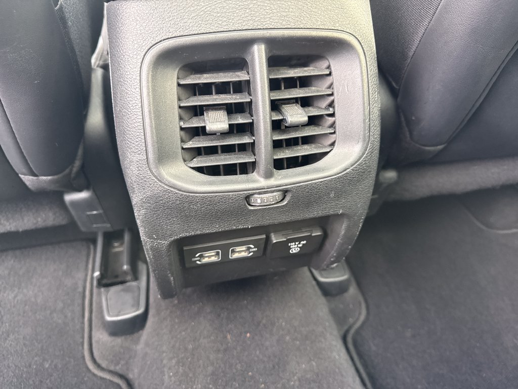 Used 2021 Jeep Cherokee High Altitude AWD/4WD image 17