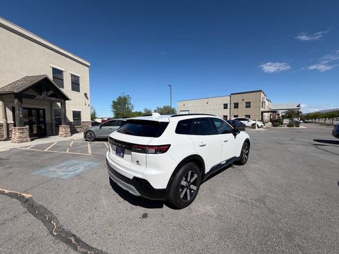 Used 2025 Honda Prologue Touring image 4