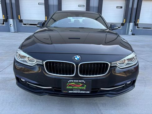 Used 2018 BMW 330i xDrive Sedan w/ Convenience Package image 14