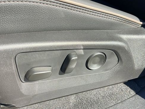 New 2026 GMC Canyon Denali AWD/4WD image 14