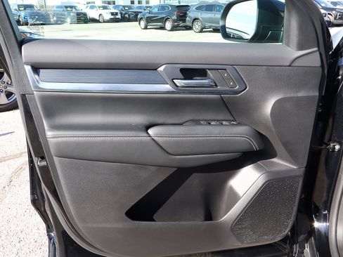 Used 2025 GMC Terrain Elevation image 13