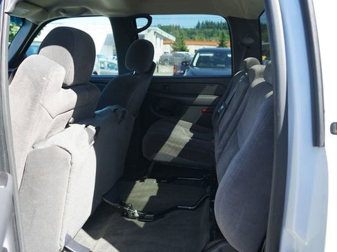 Used 2006 Chevrolet Silverado 1500 LT w/ Light Duty Power Package image 24