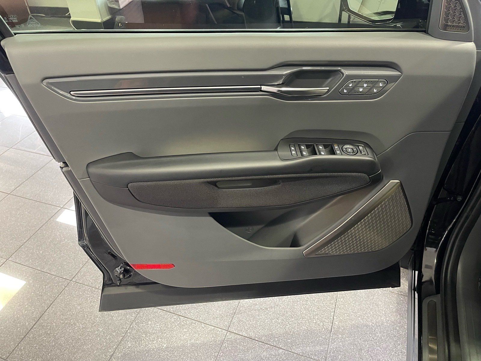 Used 2025 Kia EV9 GT-Line AWD/4WD image 23