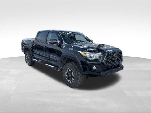 Used 2020 Toyota Tacoma TRD Off-Road image 8