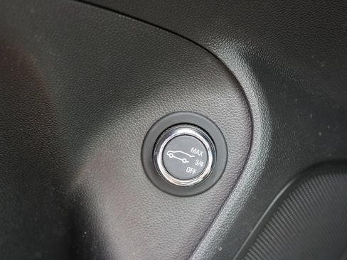 Used 2020 Buick Encore GX Select w/ Sport Touring Package FWD image 48