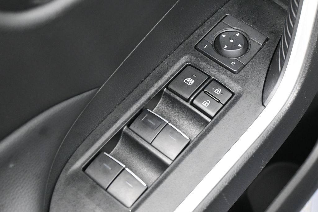 Used 2024 Toyota RAV4 XLE AWD/4WD image 14