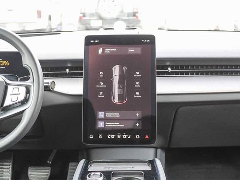 Used 2025 Polestar Polestar 3 image 16