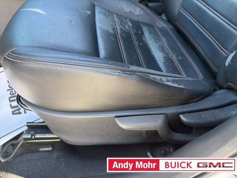 Used 2019 Nissan Kicks SR w/ SR Premium Package image 24