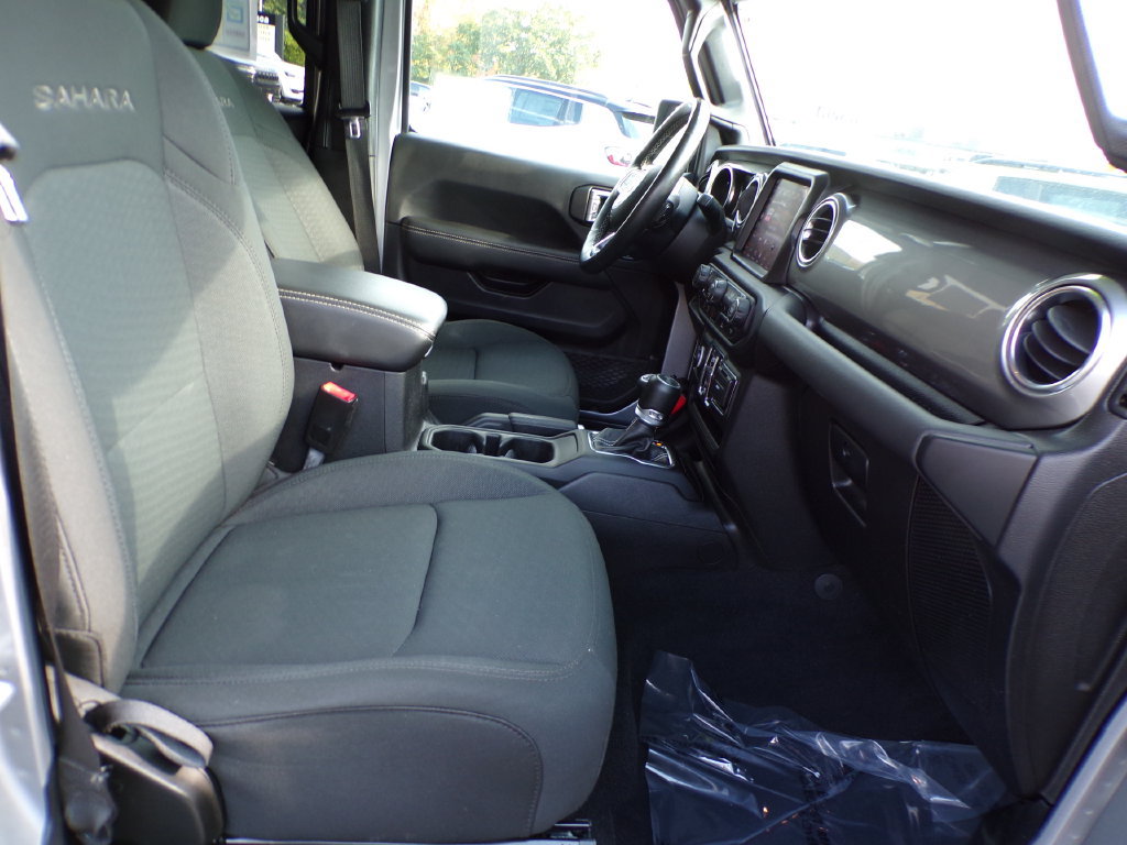 Used 2021 Jeep Wrangler Unlimited Sahara AWD/4WD image 6