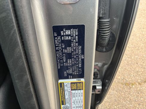 Used 2025 Kia Soul LX w/ LX Technology Package image 27