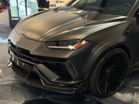 Used 2023 Lamborghini Urus Performante AWD/4WD image 4