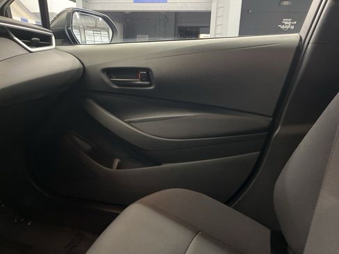 Used 2022 Toyota Corolla LE image 14