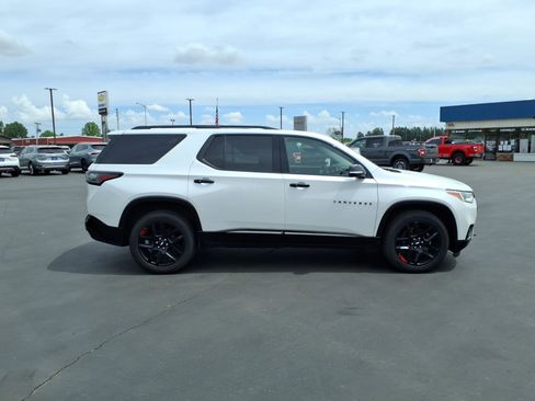 Used 2019 Chevrolet Traverse Premier w/ Redline Edition AWD/4WD image 7
