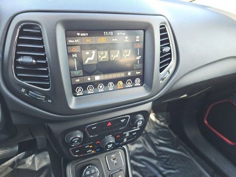 Used 2019 Jeep Compass Trailhawk image 23