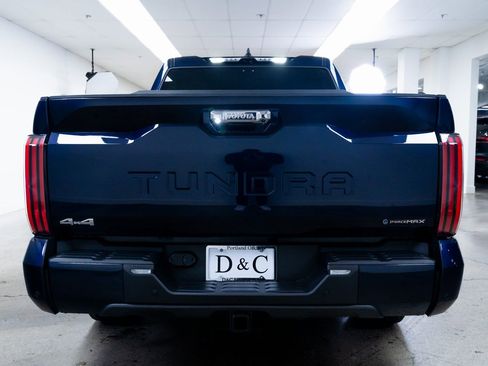 Used 2025 Toyota Tundra Limited AWD/4WD image 5